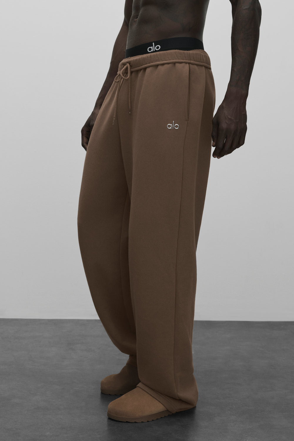 Alo Accolade Straight Leg Sweatpant Java Brown