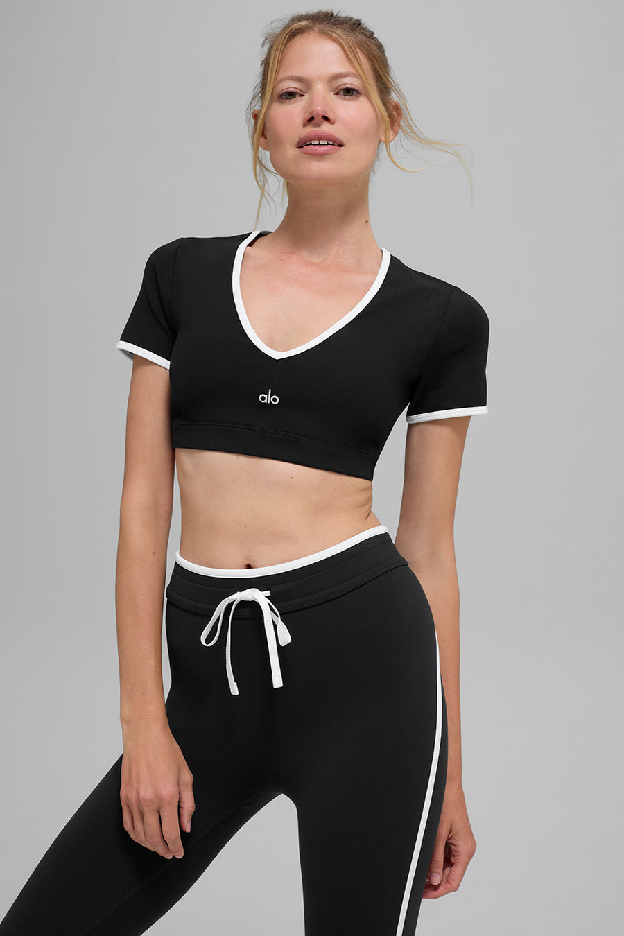 Alo Airbrush Race Pace Short Sleeve Black/White