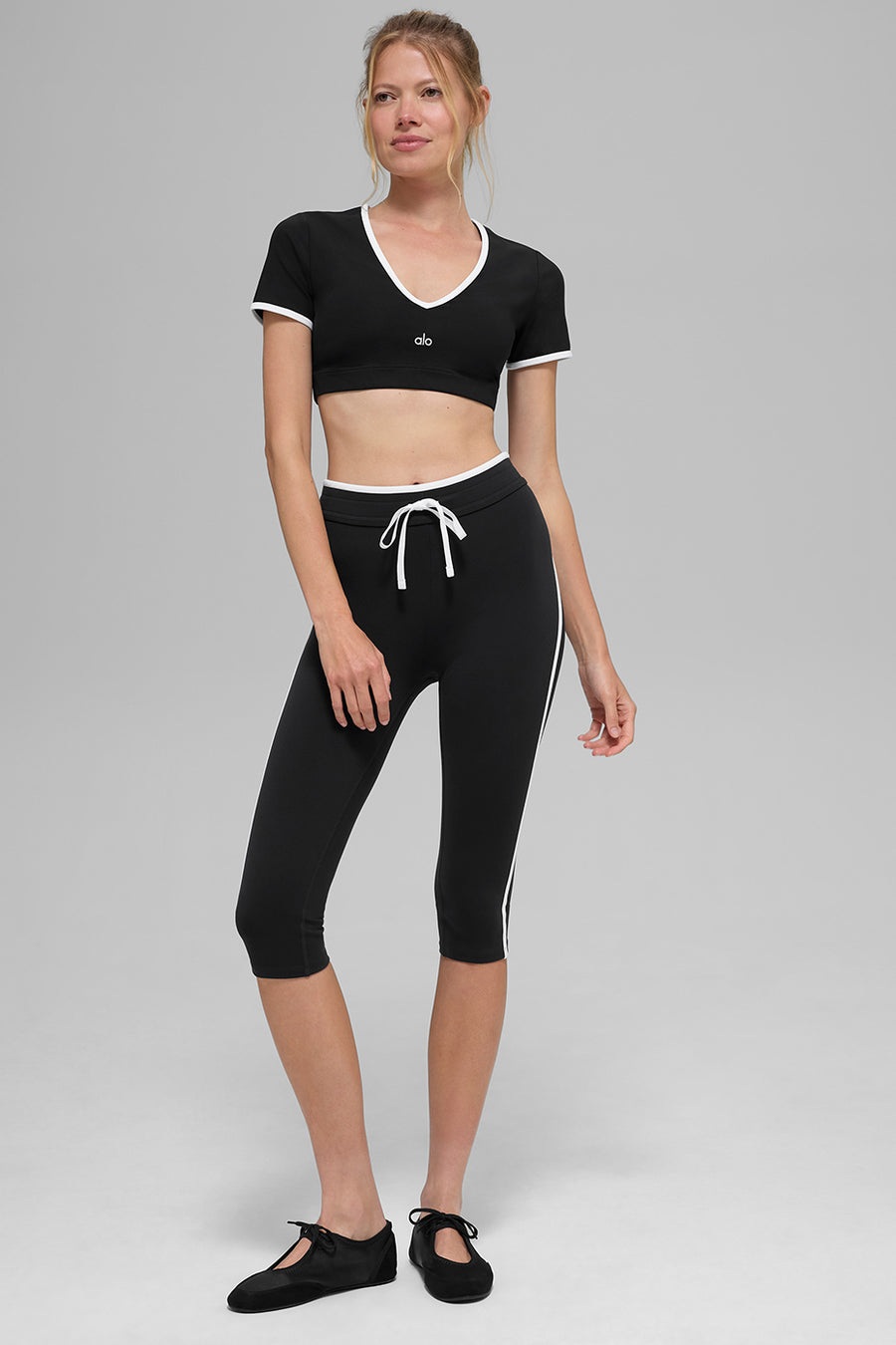 Alo Airbrush Race Pace Short Sleeve Black/White