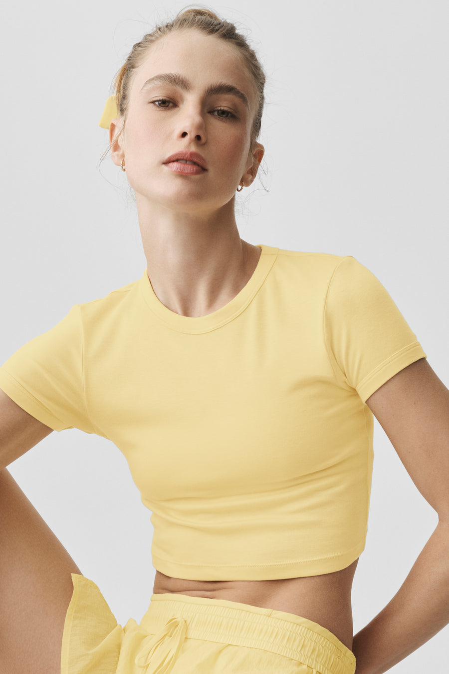 Alo Cropped Timeless Tee Warm Butter