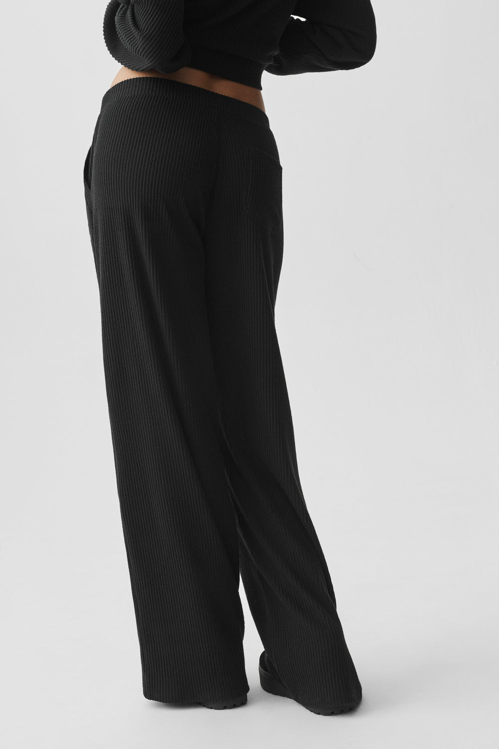 Alo Muse Wide Leg Pant Black