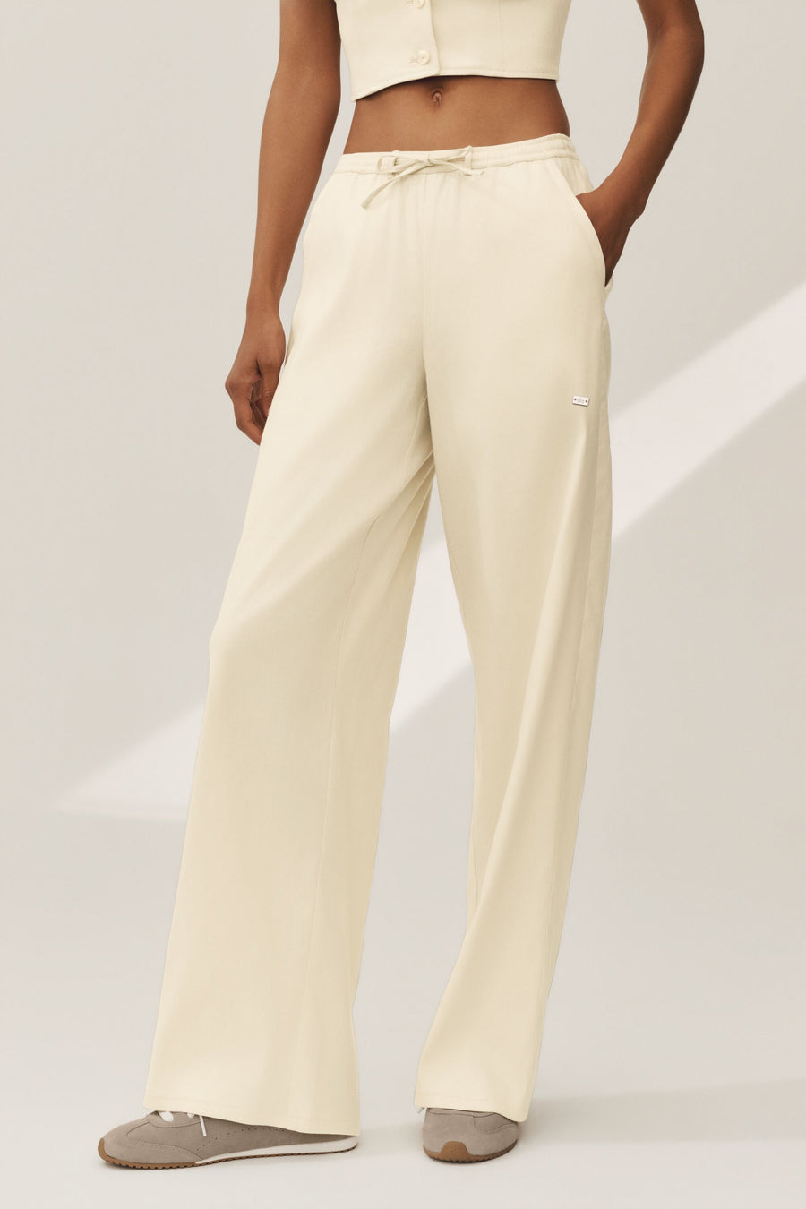 Alo Linen Blend Riviera Wide Leg Pant Sandy Beige