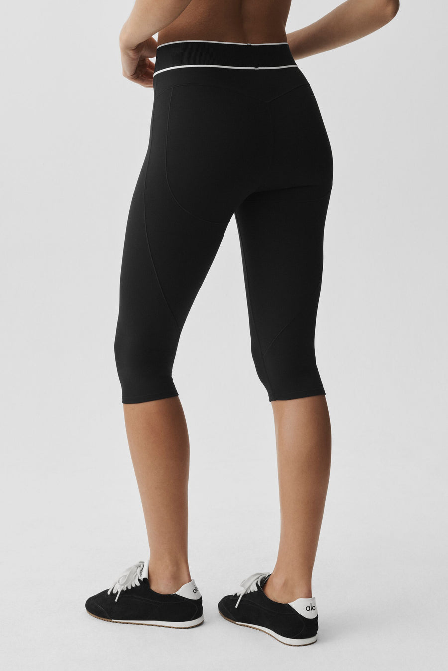 Alo Softsculpt High-Waist Amp It Up Capri Black