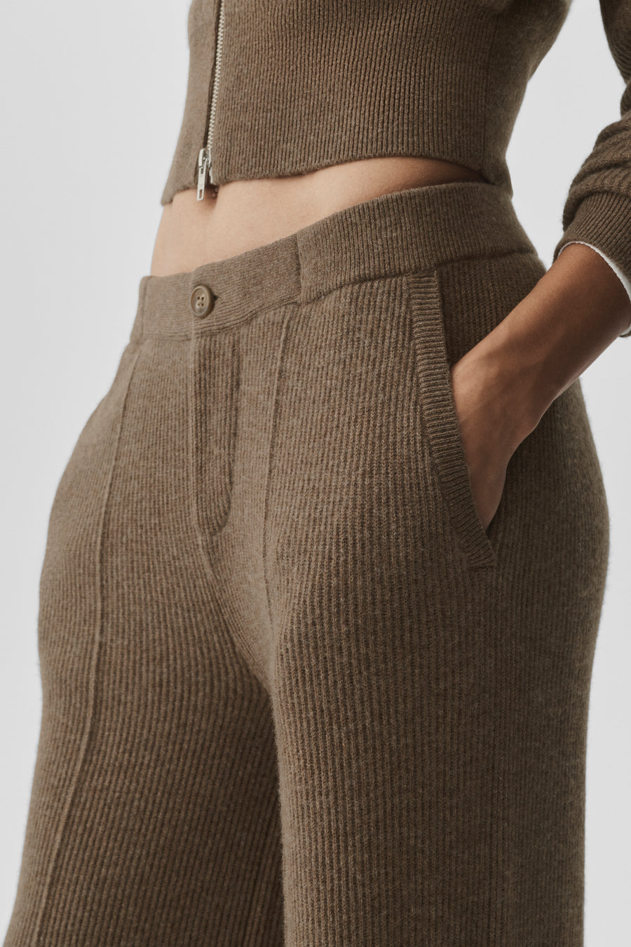 Alo Cashmere Wool Low-Rise Harmony Trouser (Long) Java Brown Heather