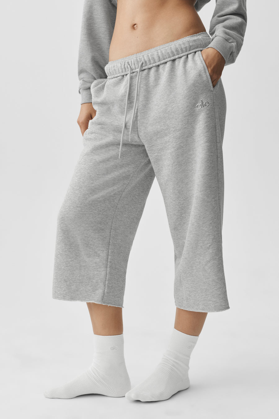 Alo Accolade Cutoff Sweatpant Athletic Heather Grey