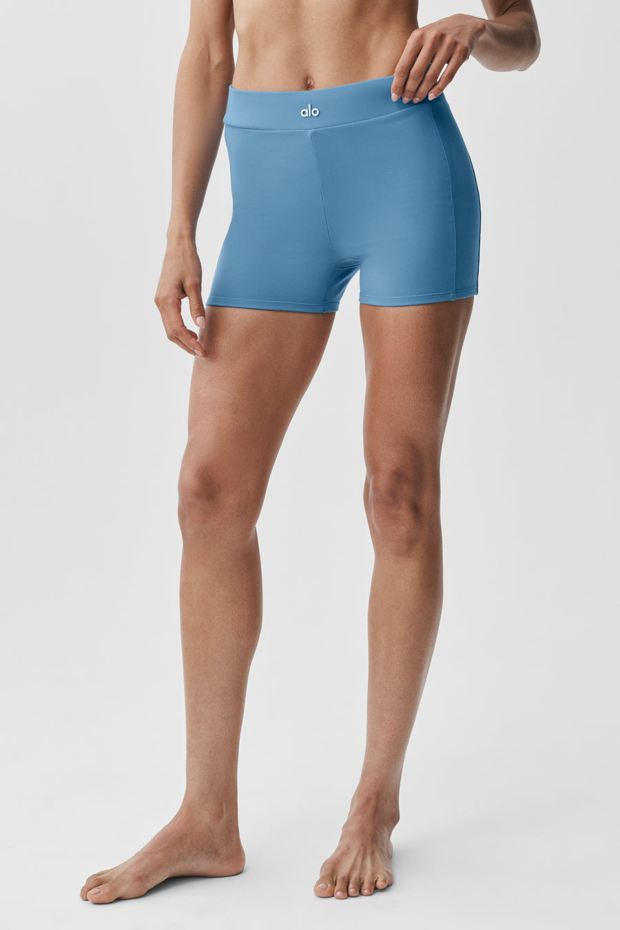 Alo 3" Airbrush High-Waist Aura Short California Blue