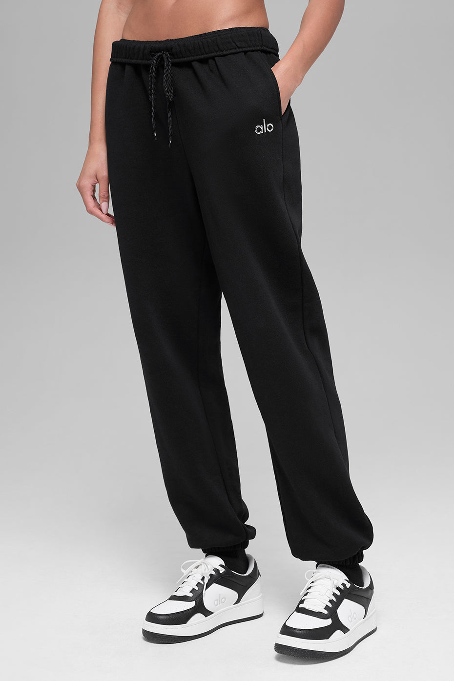 alo accolade sweatpant black