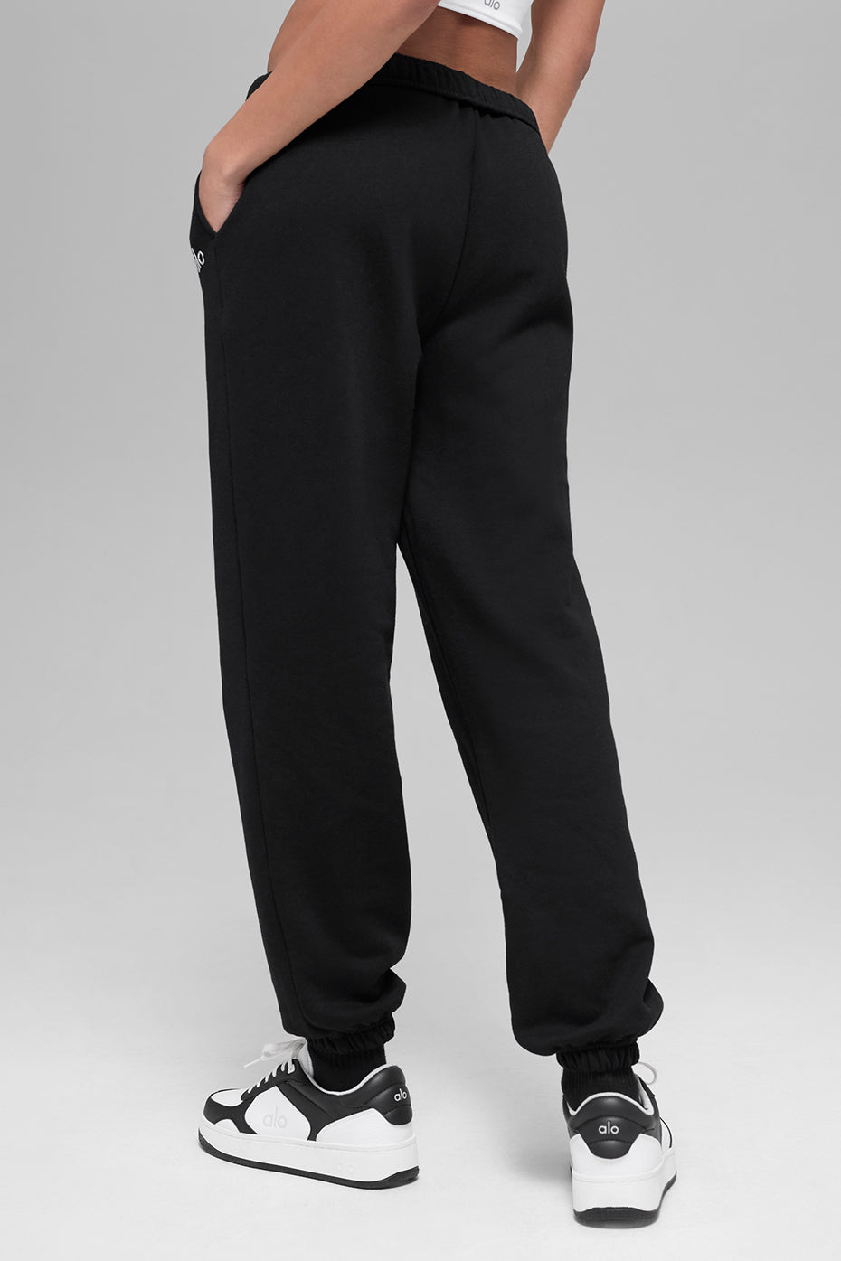 alo accolade sweatpant black