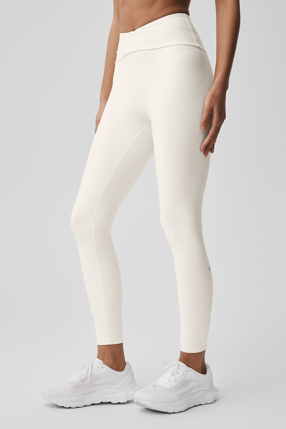 Alo Airlift 7/8 Horizon Ivory