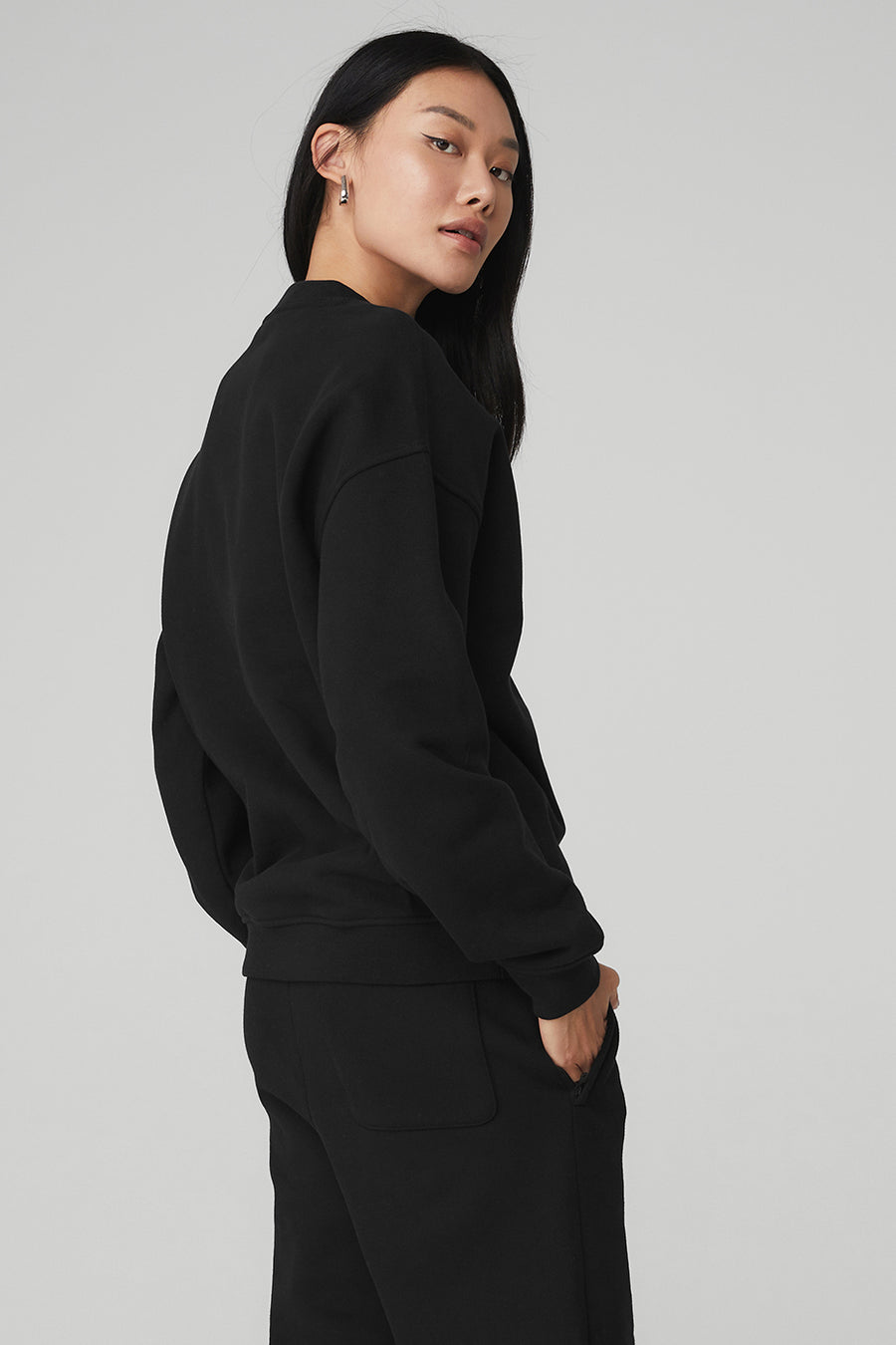 Alo Renown Heavy Weight Crew Neck Pullover Black