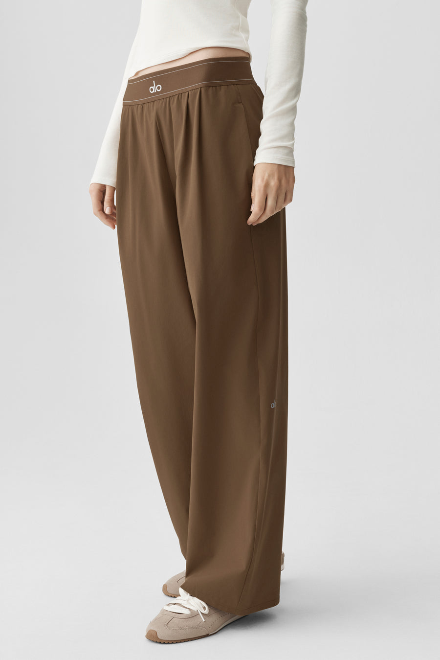 Alo Suit Up Trouser (Regular) Java Brown