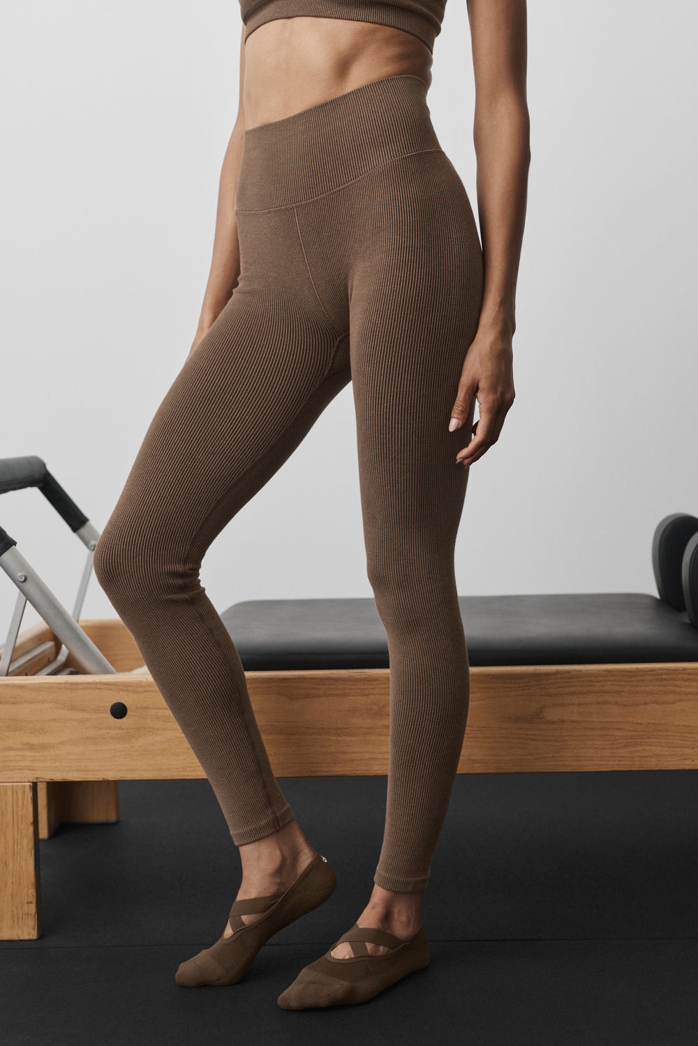 Alo Seamless High-Waist Two Tone Rib Legging Java Brown