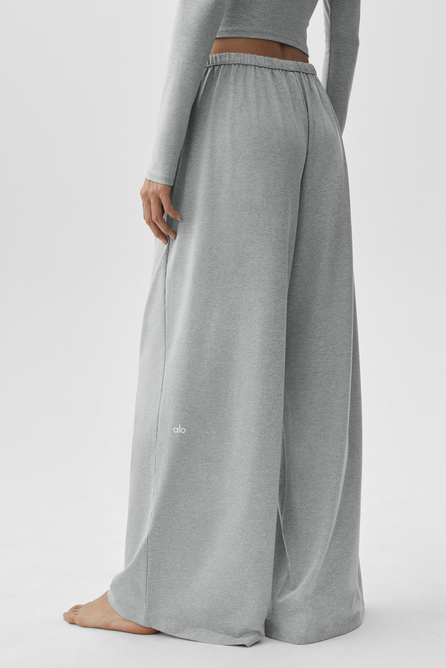 Alo Alosoft Mid-Rise Finesse Wide Leg Sweatpant Vintage Athletic Heather