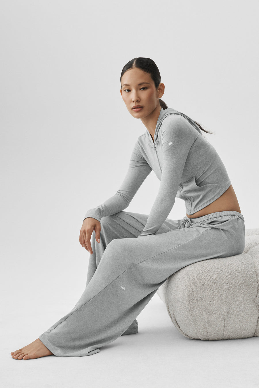 Alo Alosoft Mid-Rise Finesse Wide Leg Sweatpant Vintage Athletic Heather