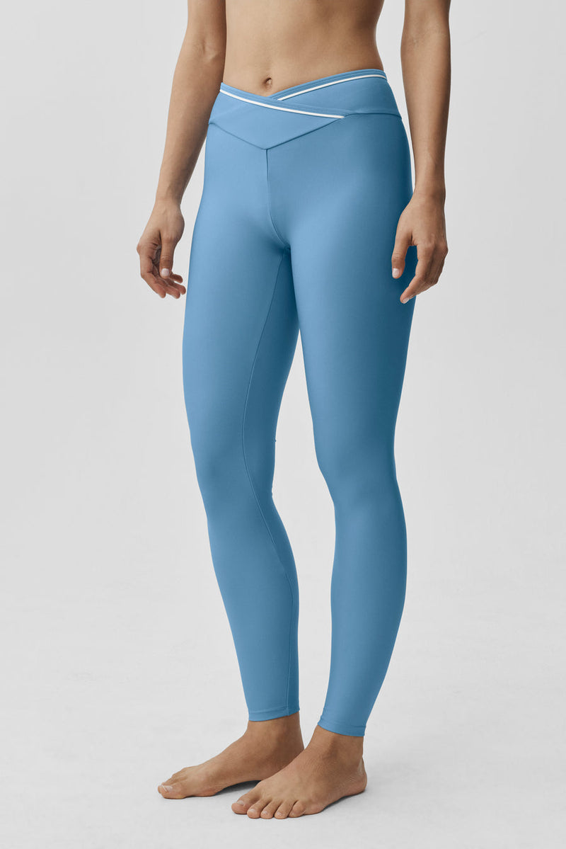 Alo Airlift High-Waist Trifecta Legging California Blue/White