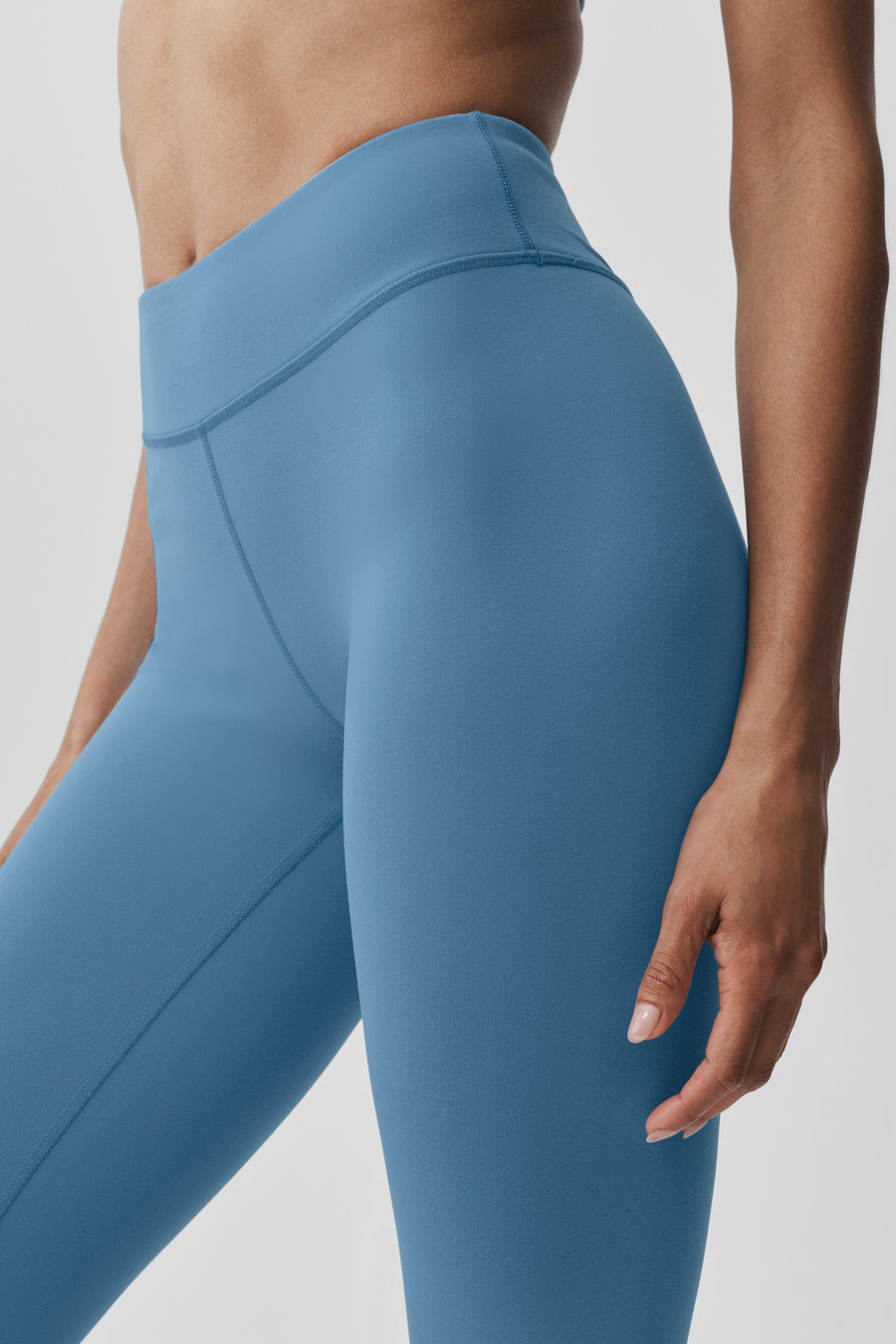 Alo Airbrush Mid-Rise 7/8 Legging California Blue