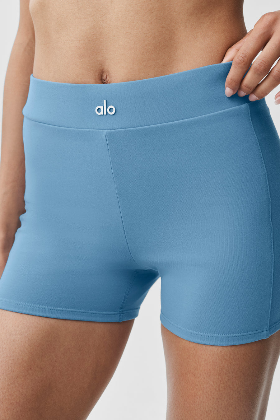 Alo 3" Airbrush High-Waist Aura Short California Blue