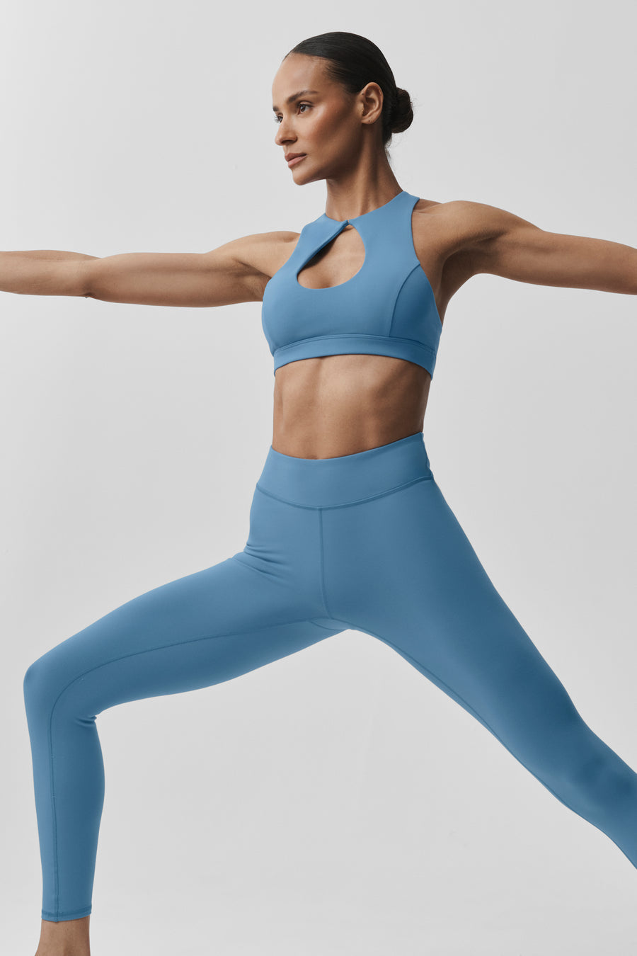 Alo Airbrush Lock In Bra California Blue